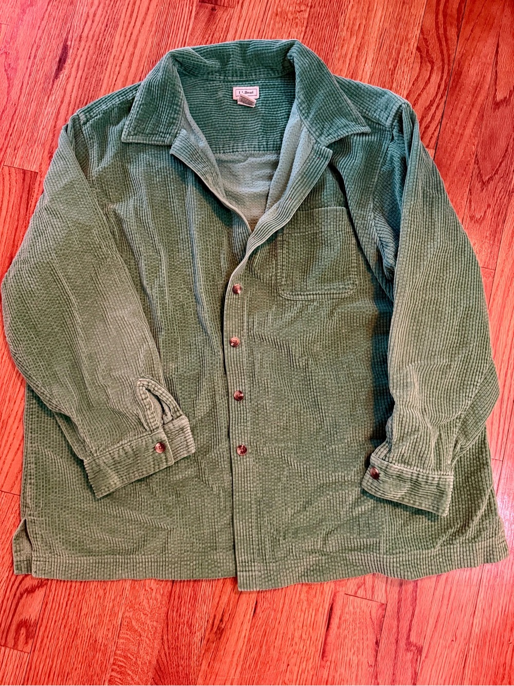 vintage L.L. Bean sage green wide wale 100% cotton corduroy shirt jacket shacket